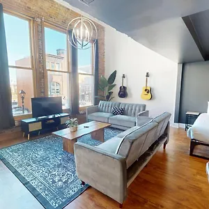  Aparthotel The Lofts At 107