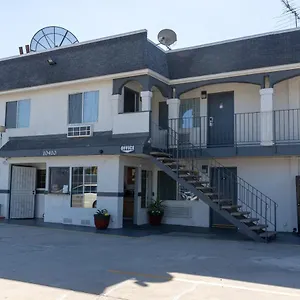 Value 2*, Bellflower United States