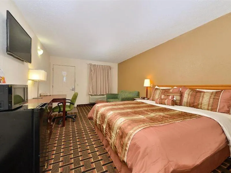 Rodeway Inn Nashville Hotel