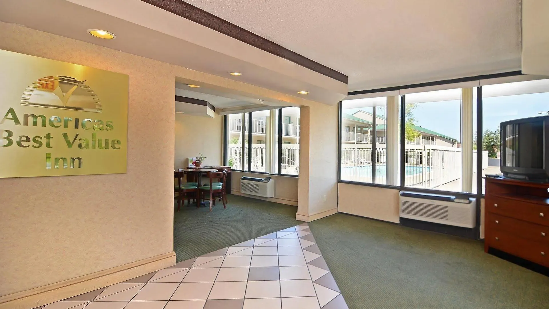 Hotel Rodeway Inn Nashville